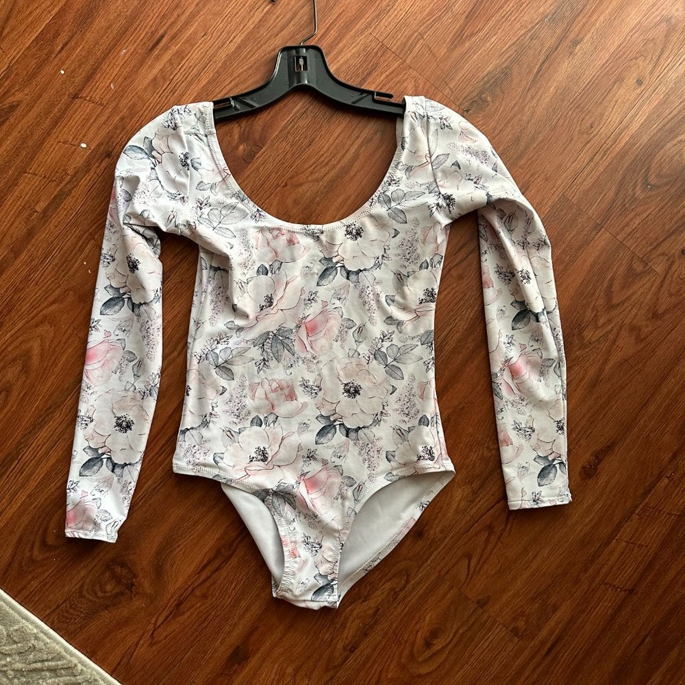 Chameleon Activewear Medium Long Sleeve Leotard White Floral
